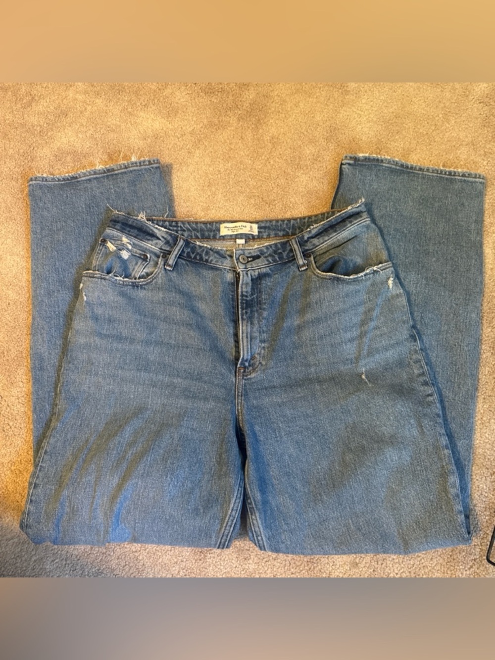 Abercrombie & Fitch 90s Relaxed Jean High Rise
